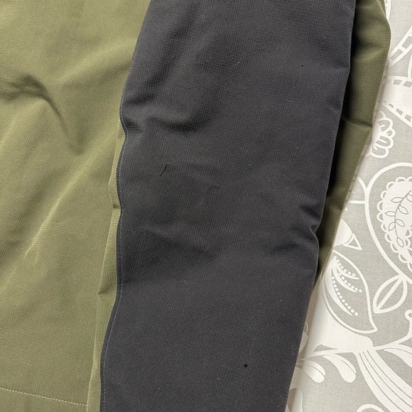 The North Face green and black Gore-Tex jacket Medium - Picture 9 of 11